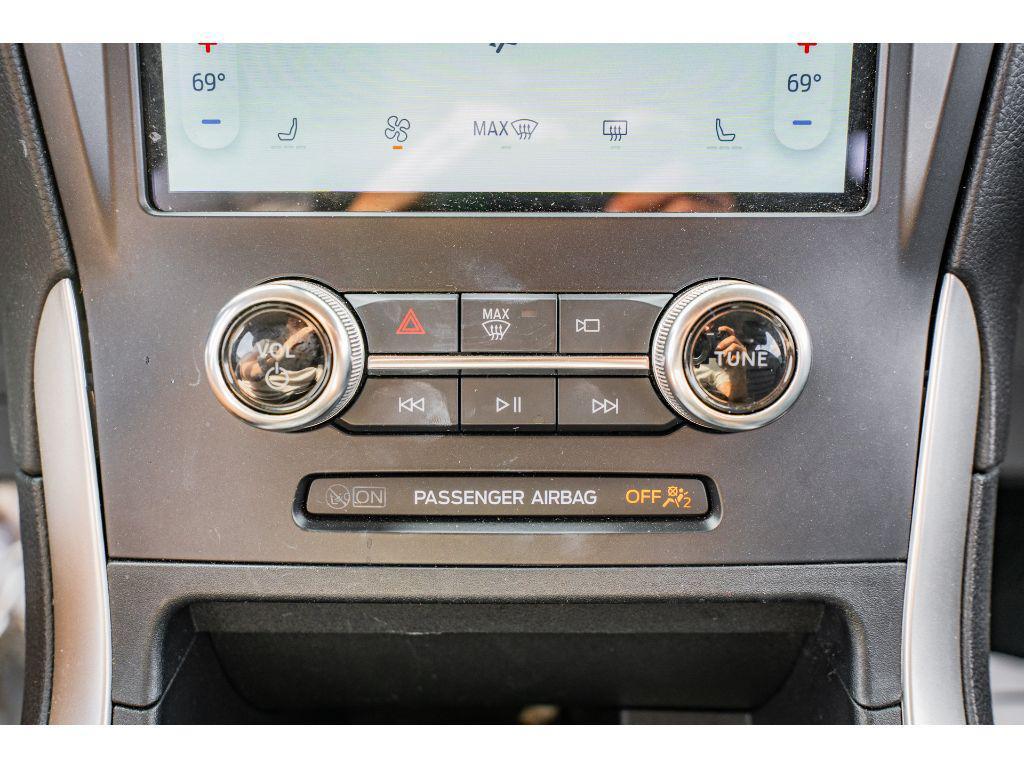 used 2024 Ford Edge car, priced at $28,990