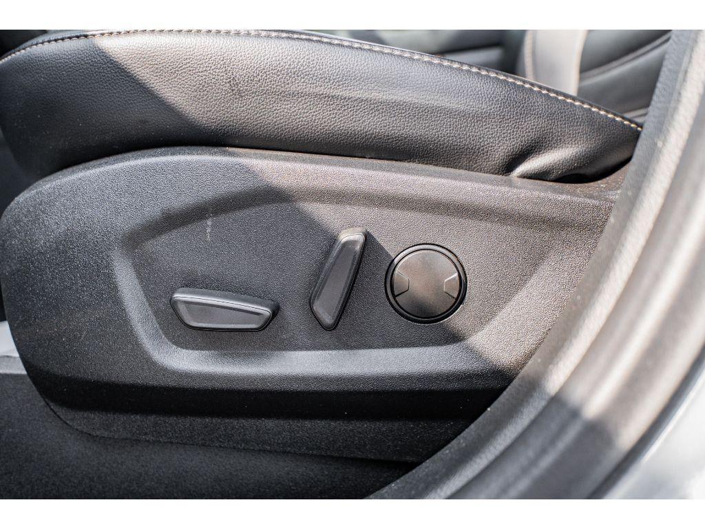 used 2024 Ford Edge car, priced at $28,990