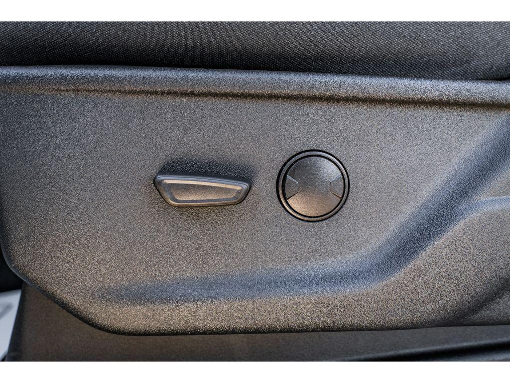 new 2025 Ford F-350 car, priced at $59,590