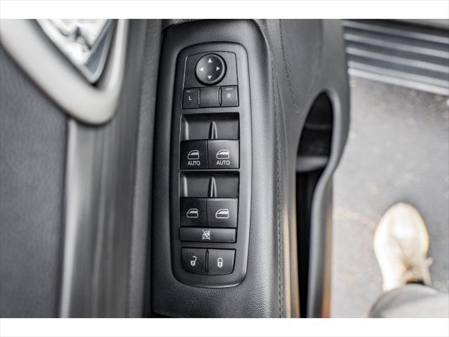 used 2019 Jeep Grand Cherokee car, priced at $21,990