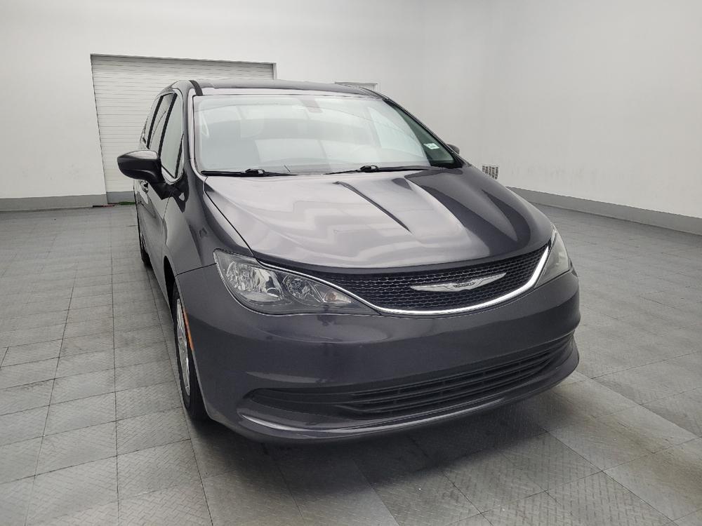 used 2017 Chrysler Pacifica car, priced at $13,195