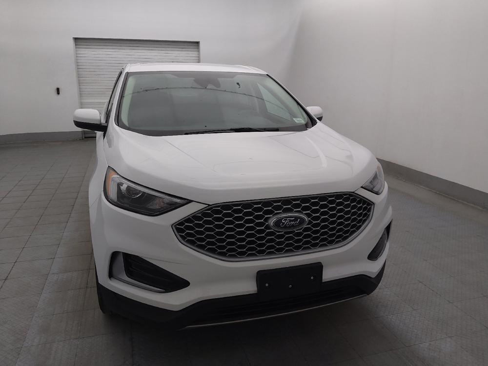 used 2024 Ford Edge car, priced at $25,195