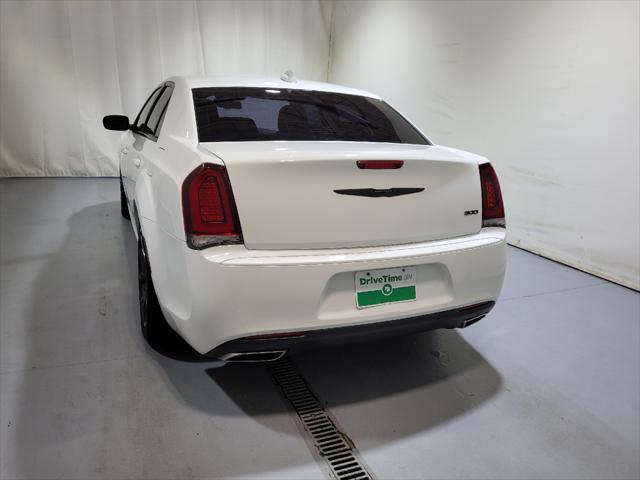 used 2022 Chrysler 300 car, priced at $22,895