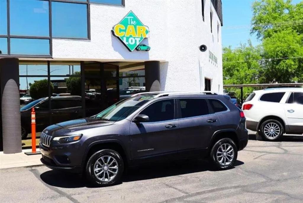 used 2021 Jeep Cherokee car, priced at $20,995