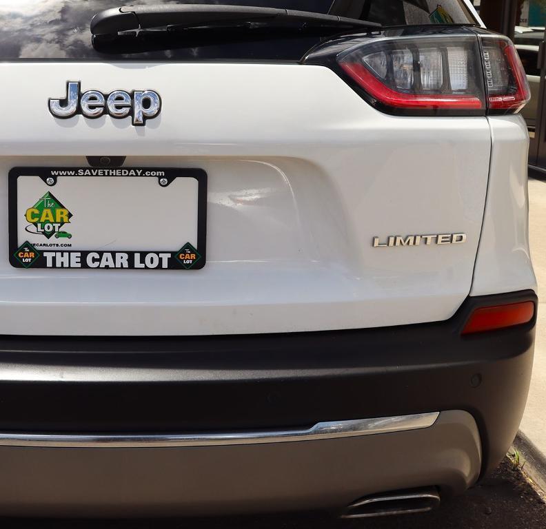used 2021 Jeep Cherokee car, priced at $22,995