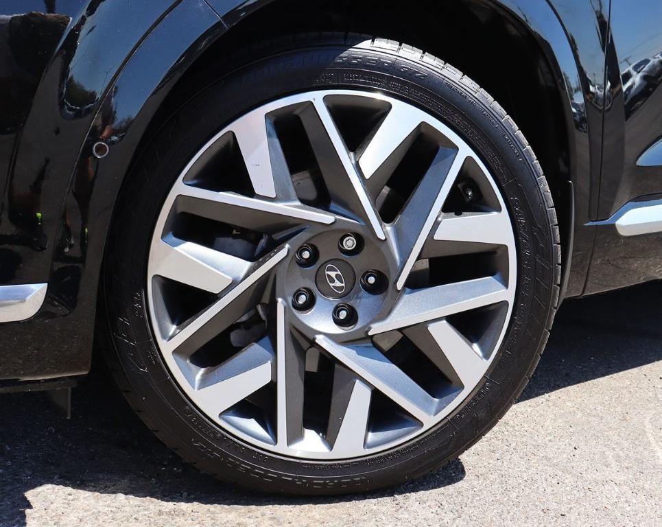used 2022 Hyundai Santa Fe car, priced at $25,473