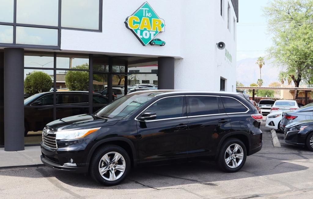 used 2014 Toyota Highlander car, priced at $14,995