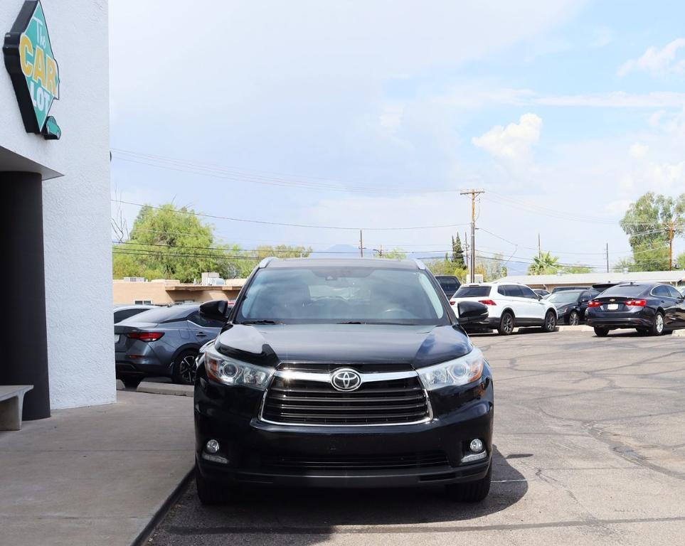 used 2014 Toyota Highlander car, priced at $14,995