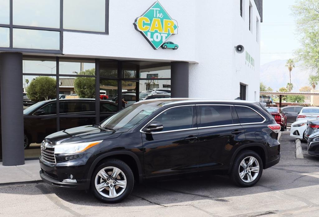 used 2014 Toyota Highlander car, priced at $14,995