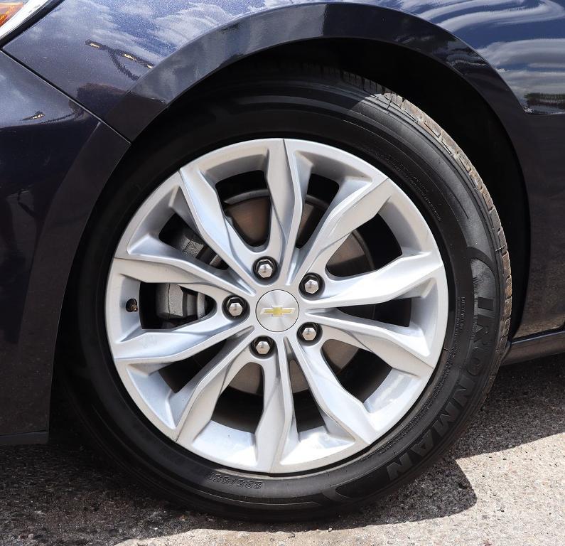 used 2023 Chevrolet Malibu car, priced at $16,472