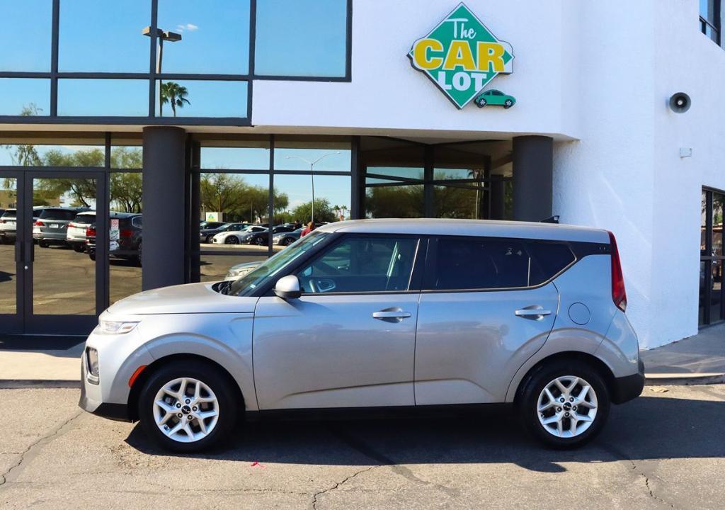 used 2022 Kia Soul car, priced at $17,995