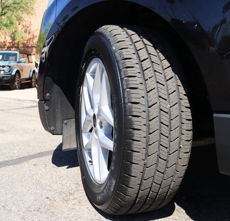 used 2024 Ford Edge car, priced at $23,995