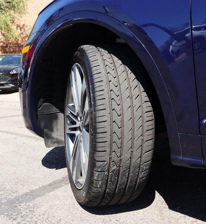 used 2018 Audi SQ5 car, priced at $19,157