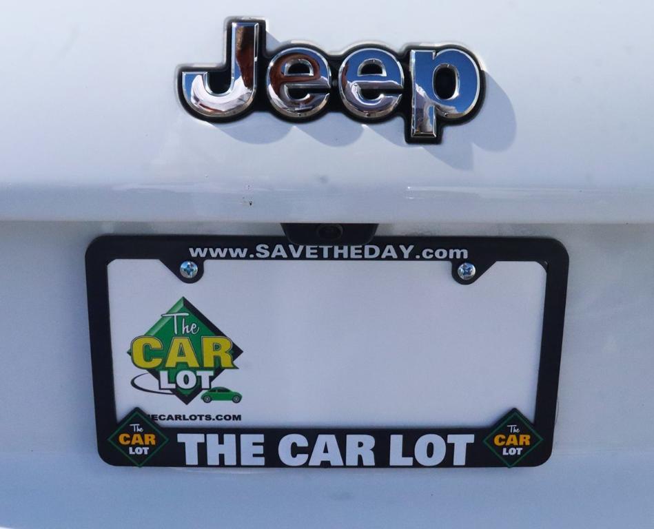 used 2022 Jeep Cherokee car, priced at $20,995