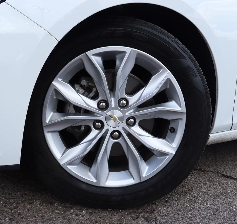 used 2023 Chevrolet Malibu car, priced at $16,995