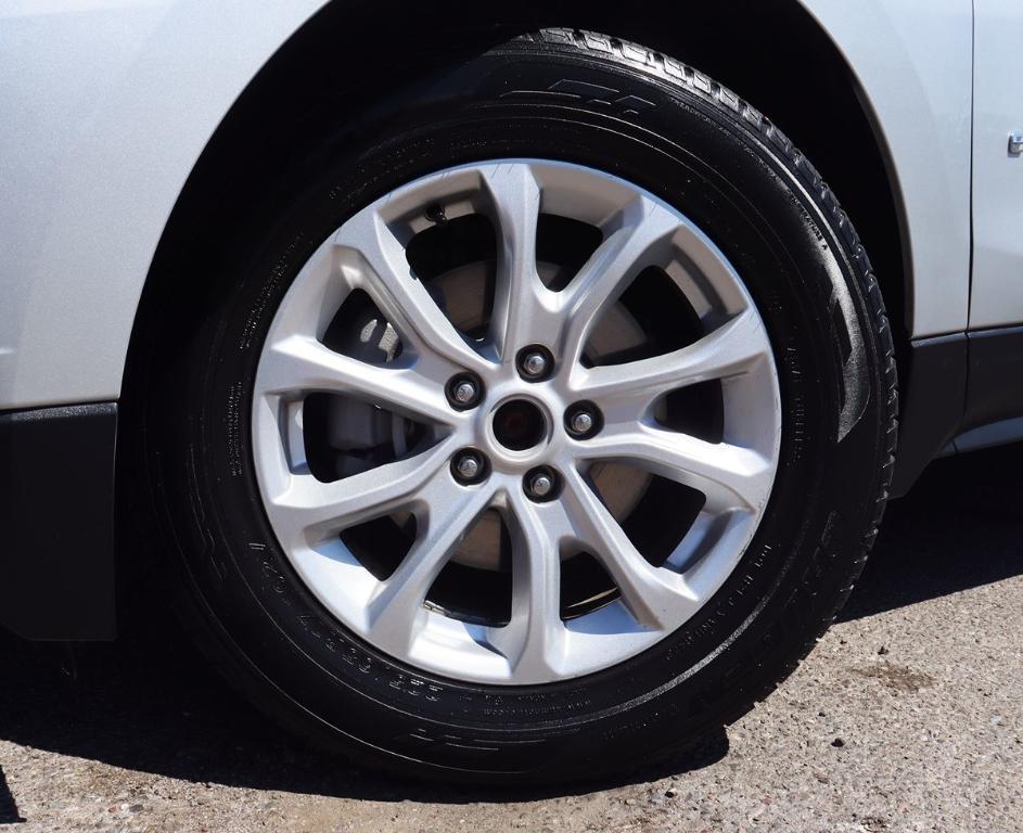 used 2021 Chevrolet Equinox car, priced at $18,995