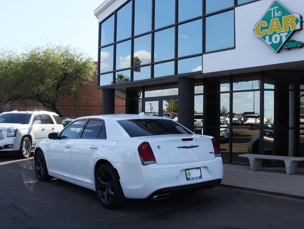 used 2021 Chrysler 300 car, priced at $25,995