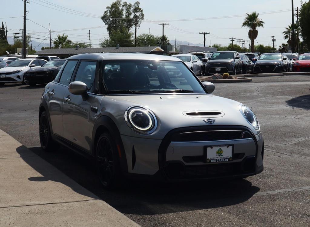 used 2024 MINI Hardtop car, priced at $22,995