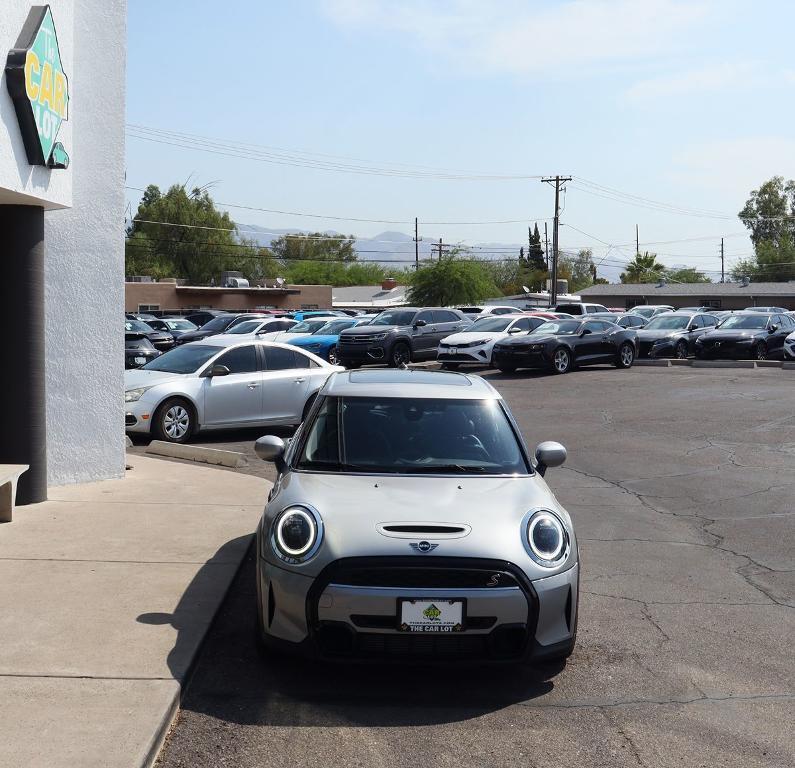 used 2024 MINI Hardtop car, priced at $22,995