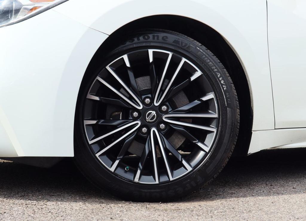 used 2017 Nissan Maxima car, priced at $12,995