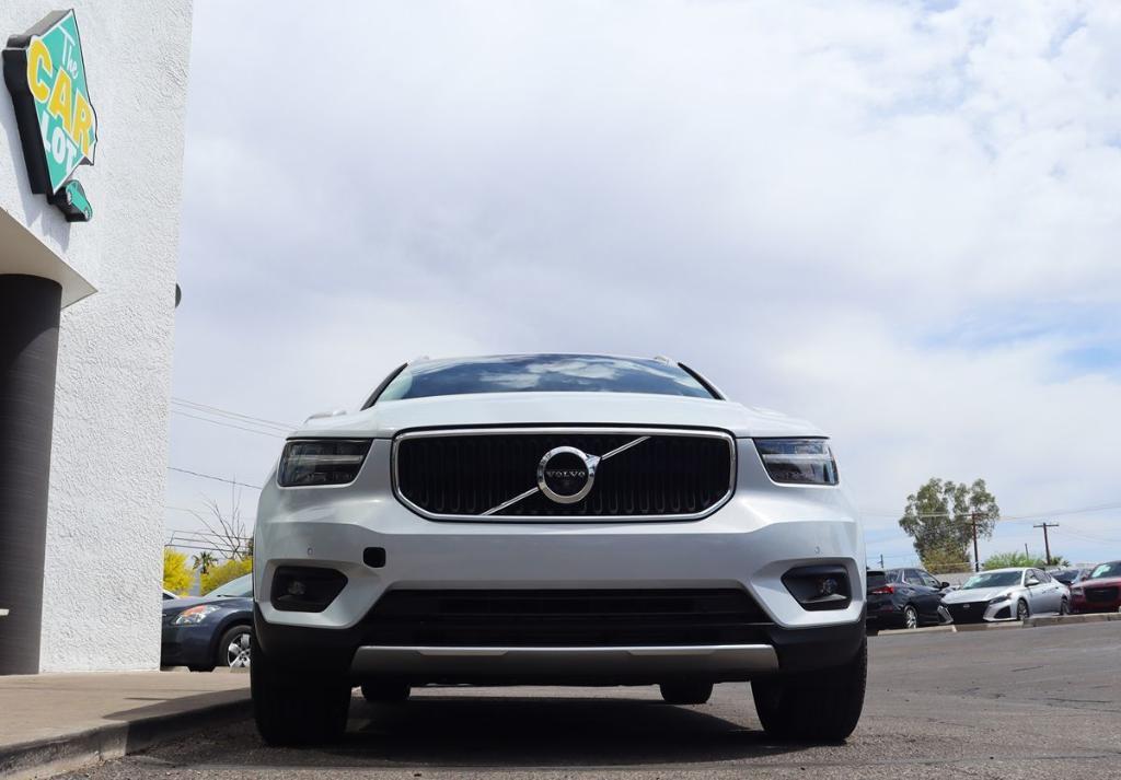 used 2022 Volvo XC40 car, priced at $20,995