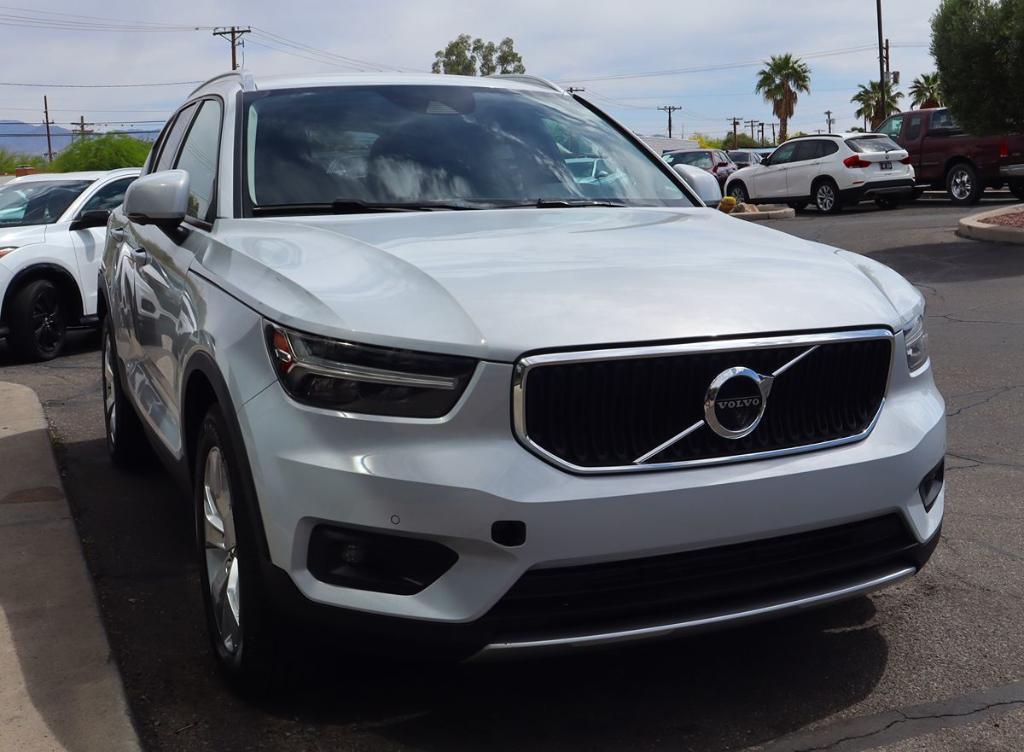 used 2022 Volvo XC40 car, priced at $20,995