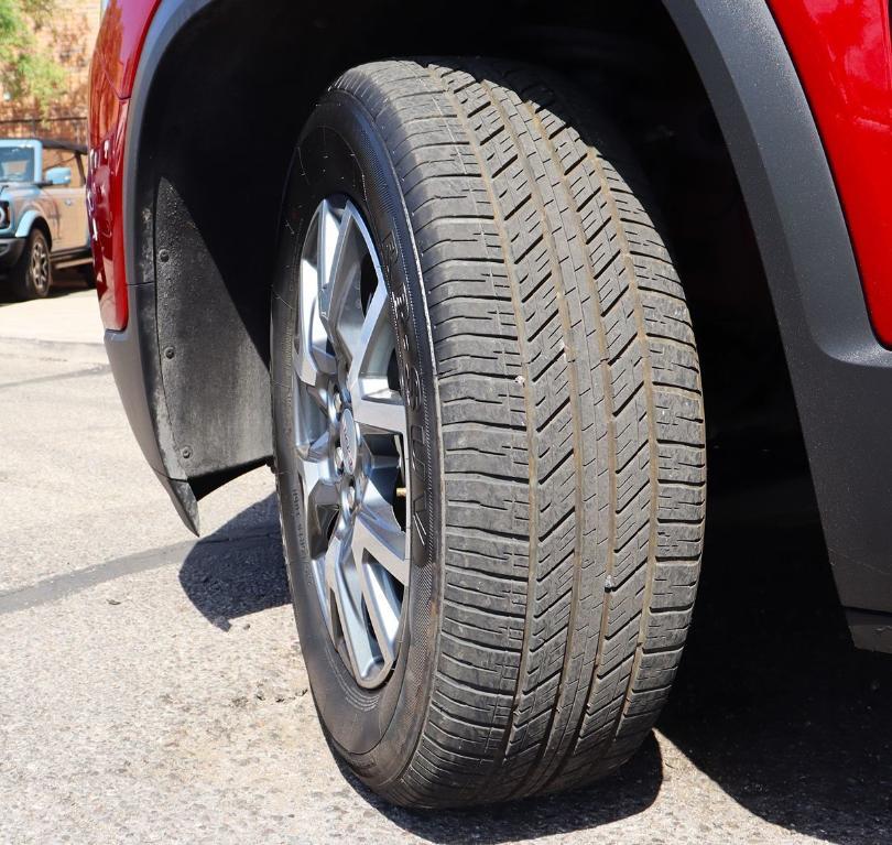 used 2023 GMC Acadia car, priced at $25,995