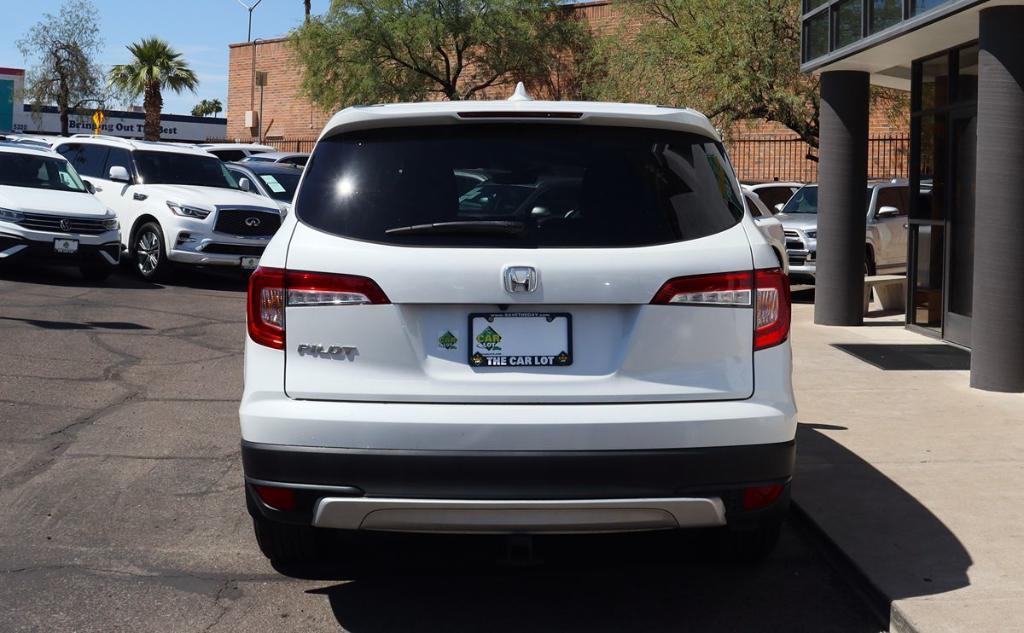 used 2022 Honda Pilot car, priced at $25,995
