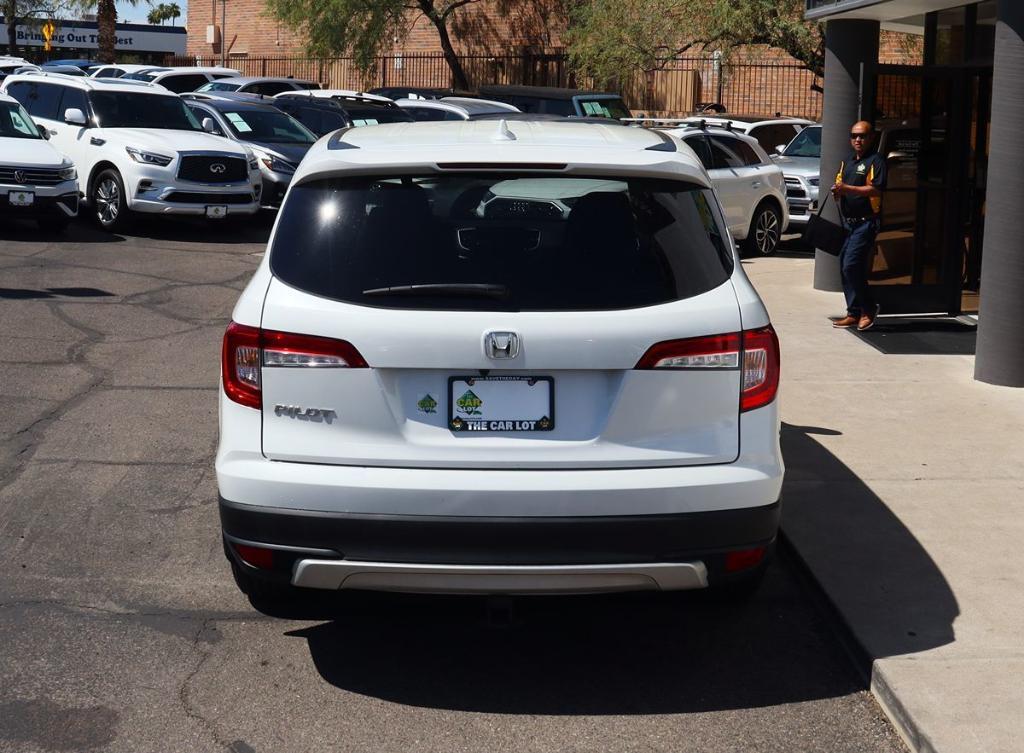 used 2022 Honda Pilot car, priced at $25,995