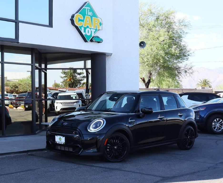 used 2024 MINI Hardtop car, priced at $22,995