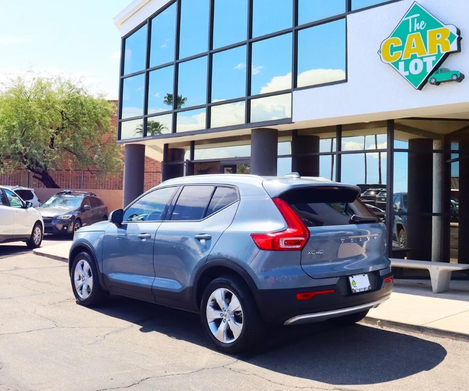 used 2022 Volvo XC40 car, priced at $21,995