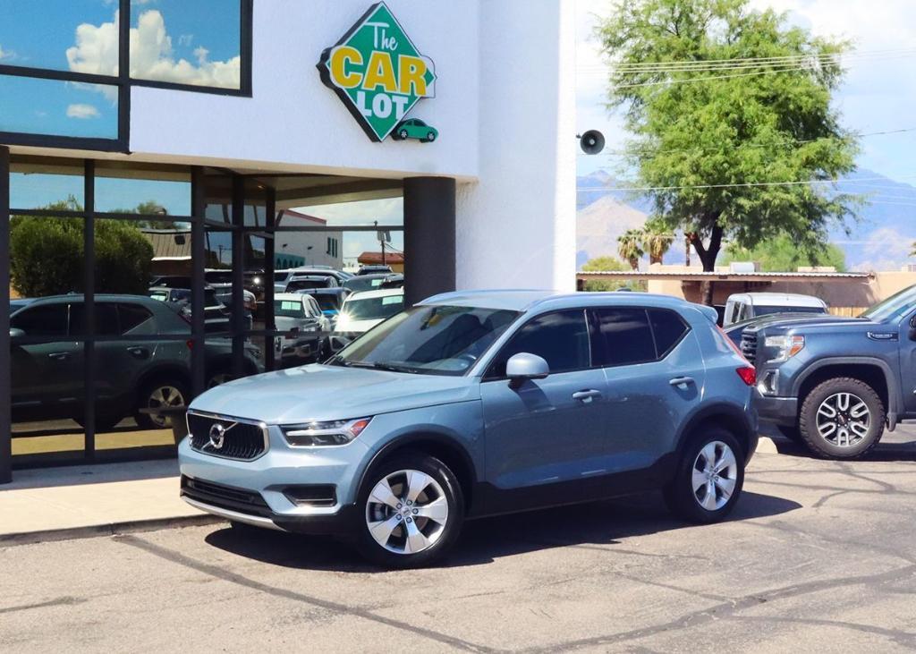 used 2022 Volvo XC40 car, priced at $21,995