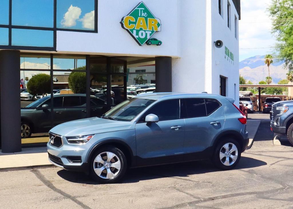 used 2022 Volvo XC40 car, priced at $21,995