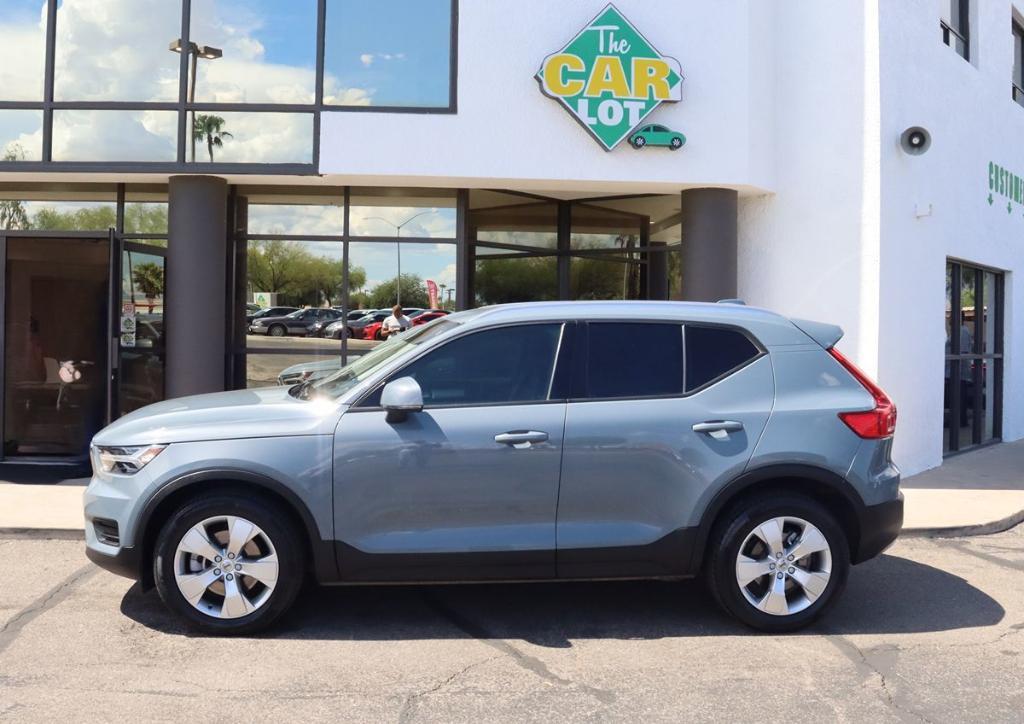 used 2022 Volvo XC40 car, priced at $21,995