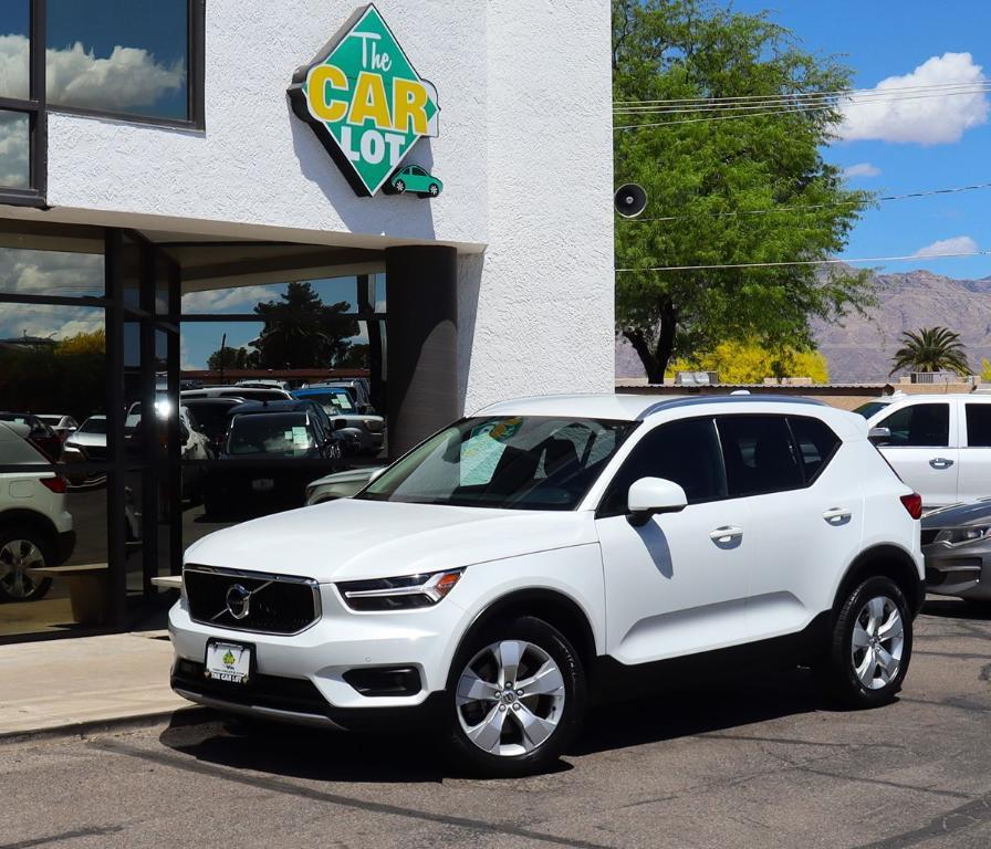 used 2022 Volvo XC40 car, priced at $23,995
