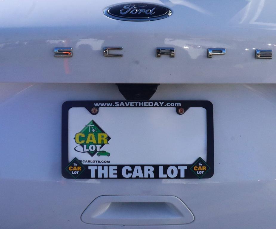 used 2022 Ford Escape car, priced at $18,995