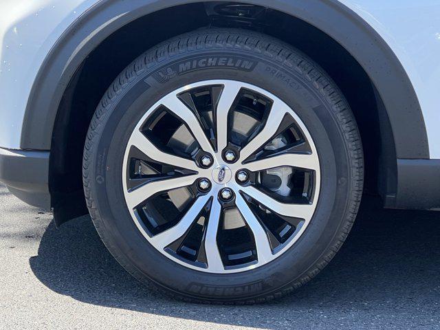 new 2025 Ford Explorer car, priced at $51,280