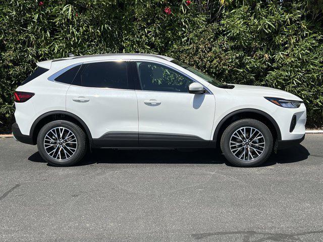 new 2025 Ford Escape PHEV car, priced at $40,050
