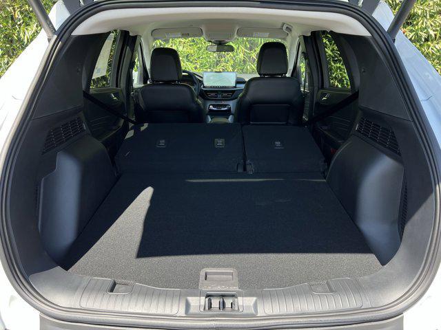 new 2025 Ford Escape PHEV car, priced at $40,050