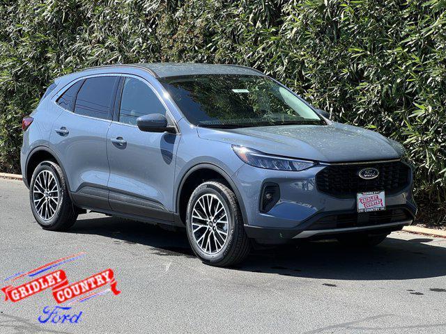 new 2025 Ford Escape PHEV car, priced at $39,055