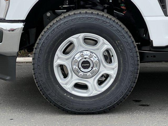 new 2025 Ford F-250 car, priced at $69,725