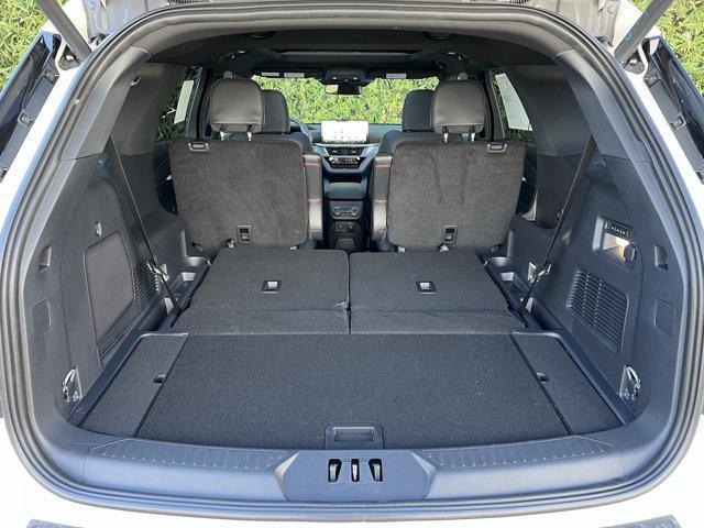 new 2025 Ford Explorer car, priced at $62,910