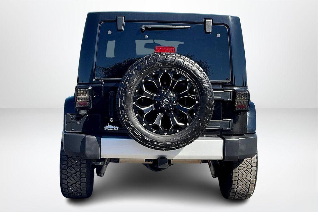 used 2015 Jeep Wrangler Unlimited car, priced at $18,987