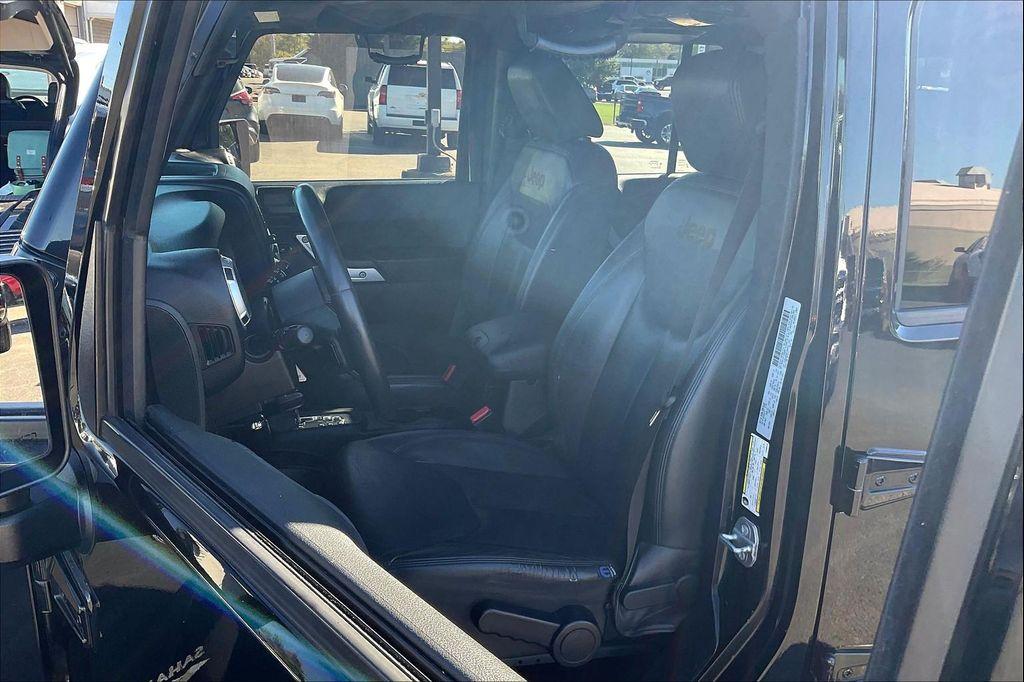 used 2015 Jeep Wrangler Unlimited car, priced at $18,987