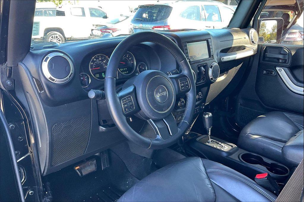 used 2015 Jeep Wrangler Unlimited car, priced at $18,987