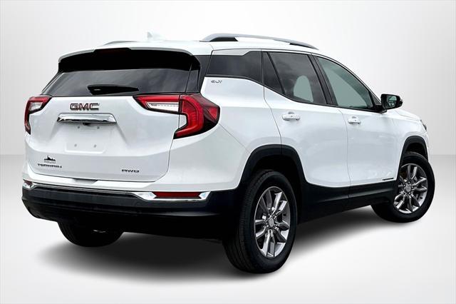 used 2024 GMC Terrain car, priced at $25,591