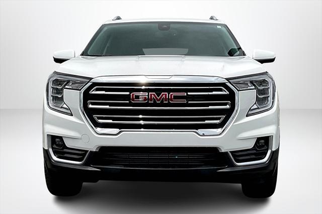 used 2024 GMC Terrain car, priced at $25,591