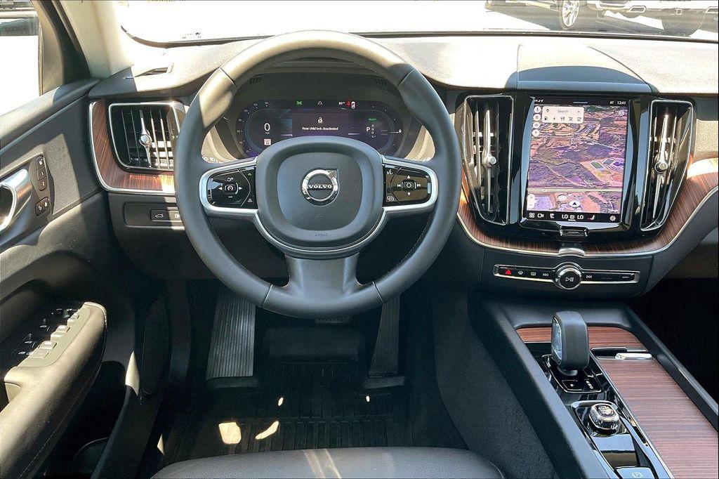 used 2023 Volvo XC60 Recharge Plug-In Hybrid car, priced at $32,570