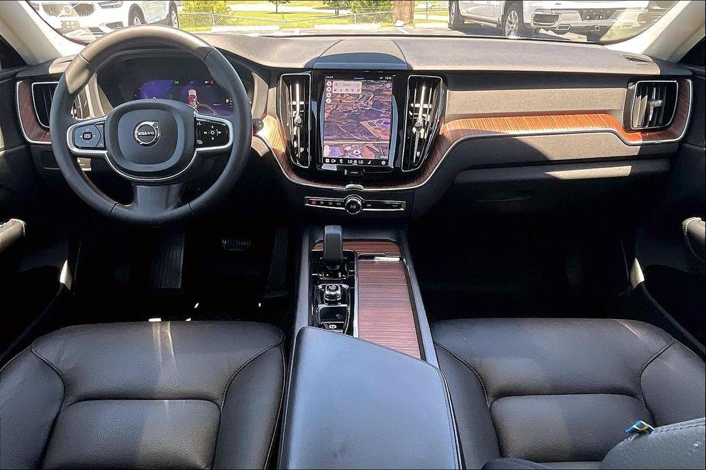 used 2023 Volvo XC60 Recharge Plug-In Hybrid car, priced at $32,570