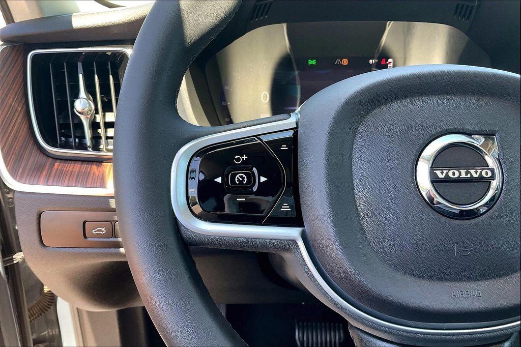 used 2023 Volvo XC60 Recharge Plug-In Hybrid car, priced at $32,570